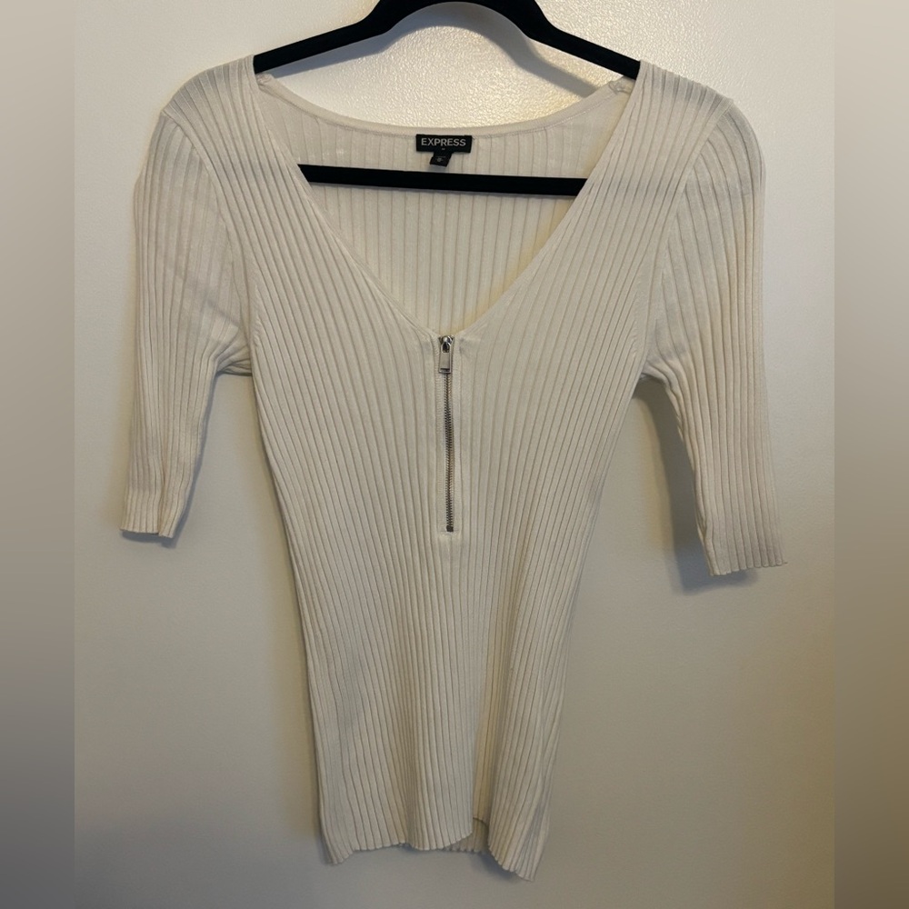 Express Cream Ribbed V-Neck Top